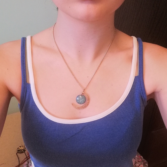 Assorted Necklaces - Picture 7 of 7